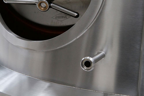 Schweißnaht an Brauerei-Anlage geschweißt mit REHM Schweißgerät